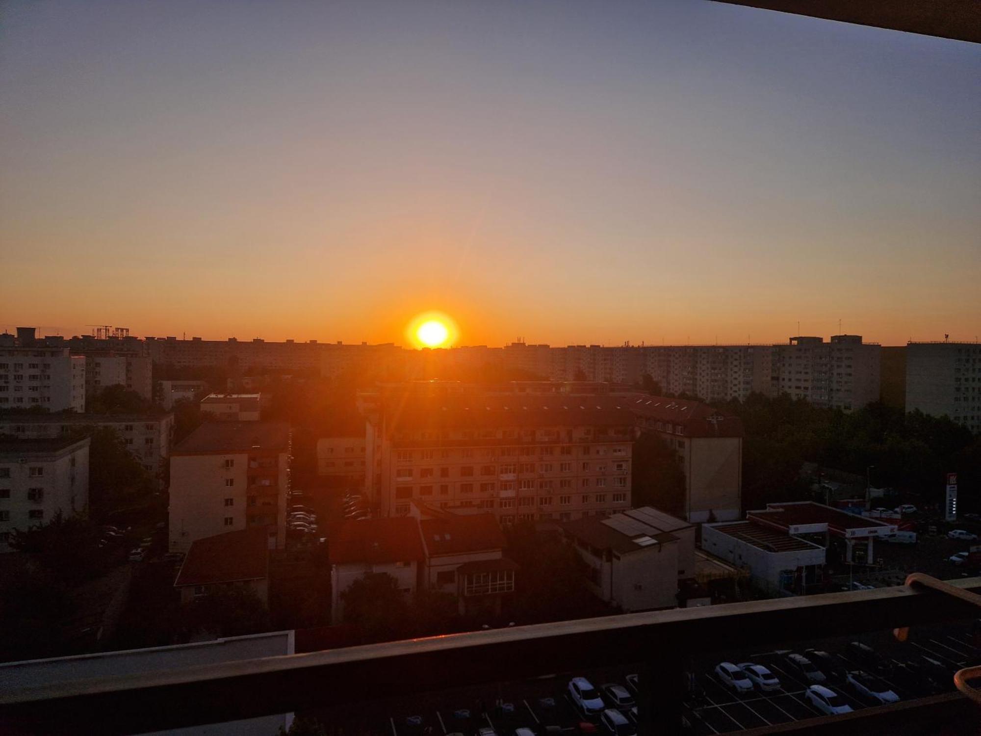 Irema Sunset View Studio Pallady Bucarest Esterno foto